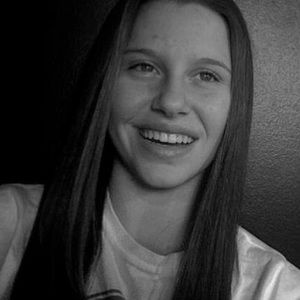 Meet your Posher, Elise